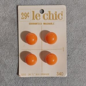 Vintage Le Chic Vibrant Orange Button Set